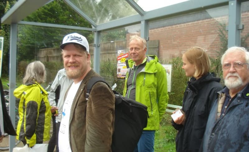 Jürgen Trittin mit Mitgliedern des OV Wedemark, Foto Ute Lucka