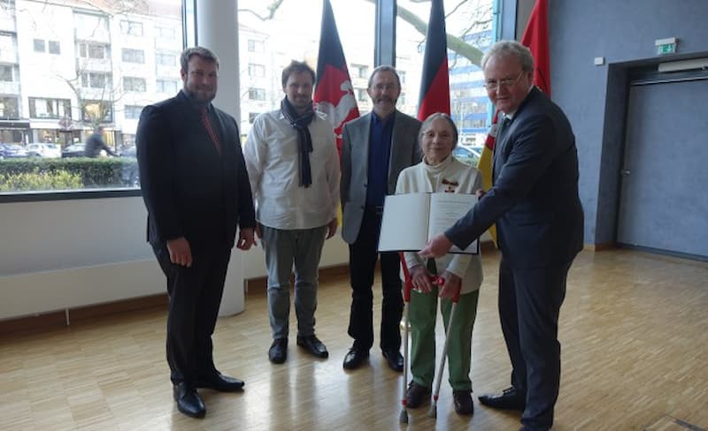 Hermine Rüfer erhält das Bundesverdienstkreuz