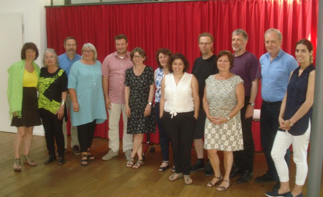 Die Fraktion der Grünen im Regionsparlament und im Gemeinderat zusammen mit Bürgermeister Helge Zychlinski Foto: Willi Lucka